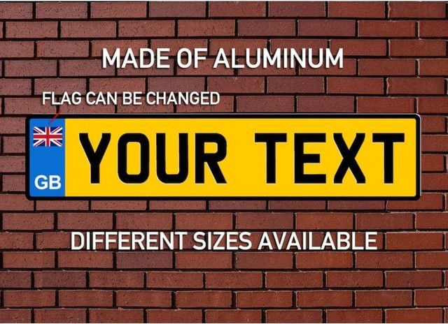 Personalisiertes Großbritannien Nummernschild von Hello Young aus Aluminium in Weiß - Bild 1