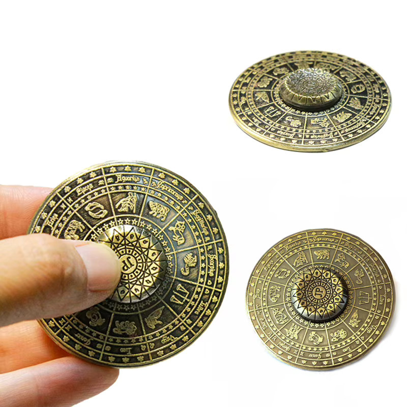 Meade Konstellation Hand Spinner aus Metall als EDC Gadget und Fidget Toy in Türkis und Gold - Bild 2