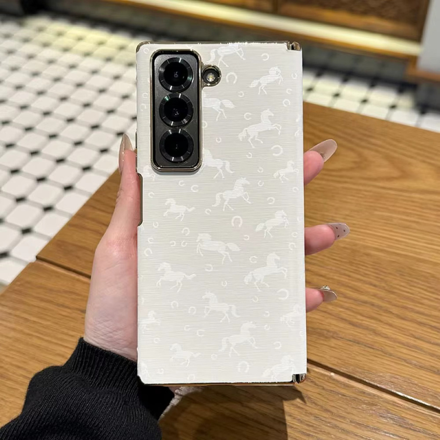 Yichmni Luxus-Lederhülle mit Pferdemuster für Samsung Galaxy Z Fold 5 6 7 in Rot mit Doppelscharnier und ohne Vorderseitenschutz - Bild 3