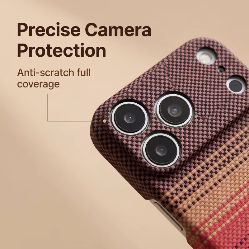 TCKLLD Schutzhülle mit Kohlefaser-Textur und eingebautem Magnet für iPhone 17 Pro Max, iPhone 17, iPhone 16 und iPhone 15 Pro in Warm Amber - Bild 3