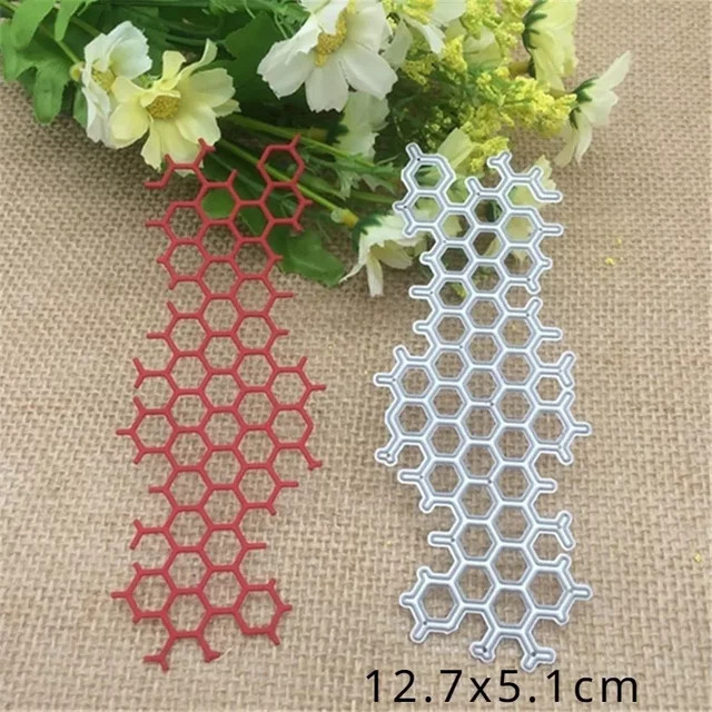 Metall Schneidwerk Schablone mit Wabenmuster für Scrapbooking und DIY Bastelarbeiten in Rot - Bild 1