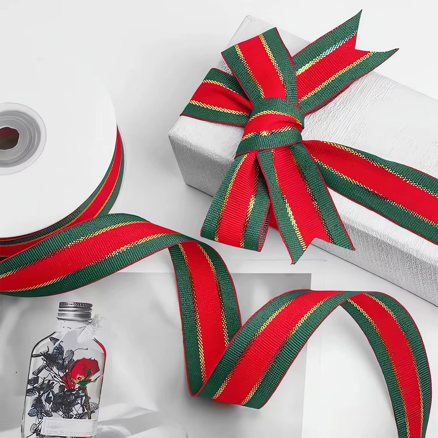 Dekoratives Textil-Geschenkband für Weihnachten in Rot und Grün gestreift - Bild 5