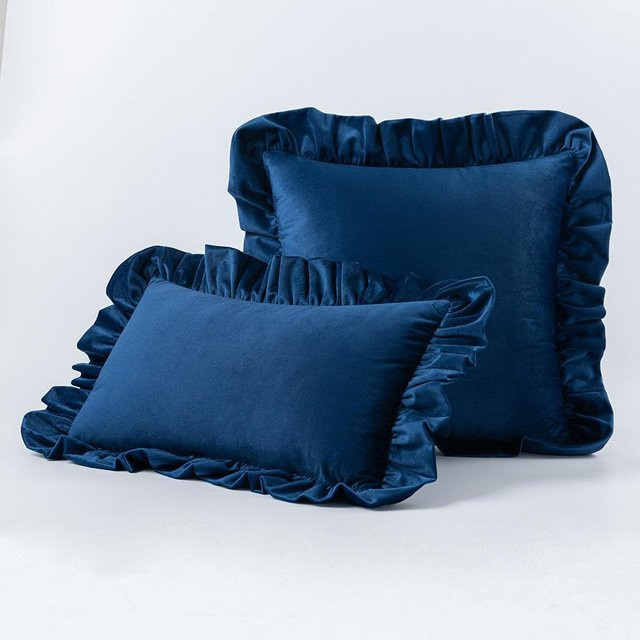 Minimalistischer Samt-Kissenbezug mit Rüschenkante in Navy Blau, B/H: 50 x 30 cm - Bild 1