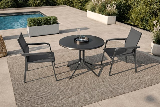 Kettler Boulevard Basic Plus Gartenessgruppe aus Aluminium in Anthrazit mit Klapptisch Ø 100 cm und 2 Stapelsesseln - Bild 1