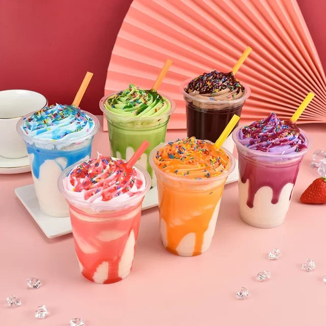 Simuliertes Eiscreme-Dessert-Modell als Dekoration und Spielzeug in Multicolour - Bild 1