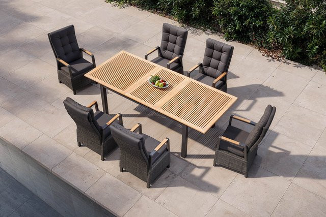 OUTFLEXX Nova Garten-Essgruppe aus Alu und Polyrattan mit 6 Sesseln in Anthrazit und Grau mit Teak-Armlehnen, Tisch erweiterbar von Breite: 180 cm auf Breite: 240 cm, Tiefe: 100 cm - Bild 1