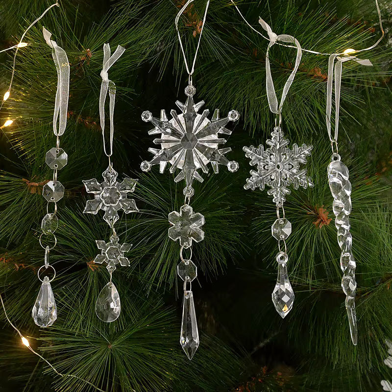 5er-Set transparente Schneeflocken-Hängeornamente aus Acryl für deine Weihnachtsbaum-Dekoration - Bild 2