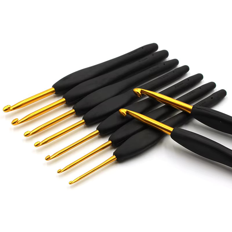 QJH Häkelnadeln Set in Schwarz und Gold, 9 Stück, 2,0–6,0 mm, Aluminium Häkelzubehör für arthritische Hände und DIY-Projekte - Bild 2