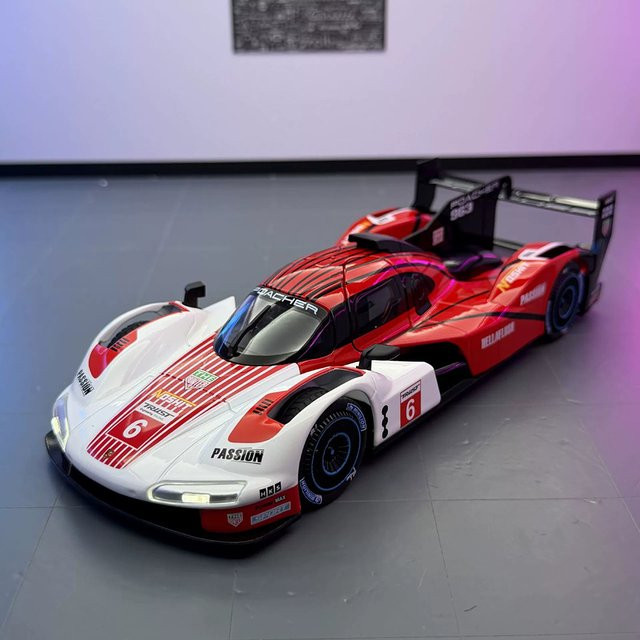 MAKEDA 963 MC20 Sportwagen, Modell Spielzeug, Maßstab 1:22, mit Licht und Sound, Metall, Rot - Bild 1