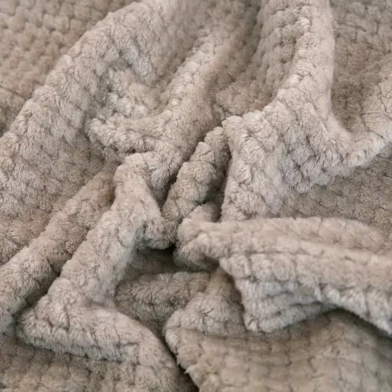 DANIVIVI Fleece Baby Decke für Neugeborene, Beige, B/T: 100 x 70 cm - Bild 2