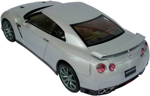 Carson Modellsport IXO Nissan GT-R Modellauto im Maßstab 1:8 - Bild 1