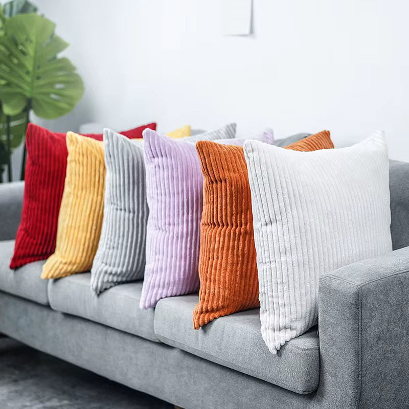 CANIRICA Kissenbezüge aus Samt und Cord in Orange mit Streifenmuster für dein Sofa - Bild 2