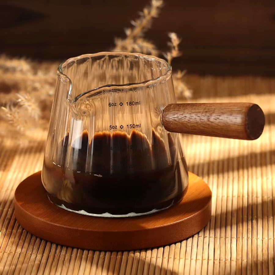 Leeseph Glas-Milchbecher mit Holzgriff, transparenter Espresso-Kaffeetassen-Becher und Sahnekrug, 180 ml - Bild 4