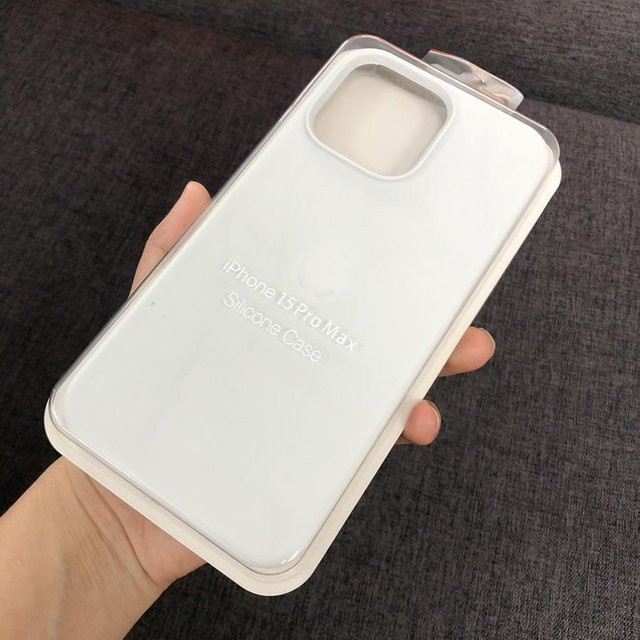 KH Liquid Silikon Schutzhülle für iPhone 14 Plus in Weiß - Bild 1