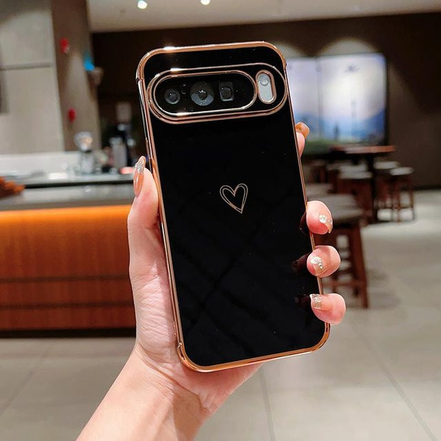 Glänzendes Silikoncase mit Liebesherz-Muster für Google Pixel 10 9 Pro XL 8A in Schwarz mit Anti-Drop-Pufferabdeckung - Bild 1