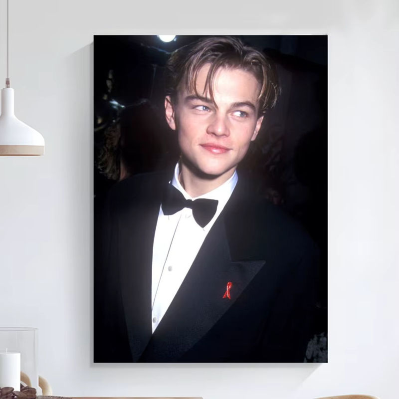 Selbstklebendes Leonardo DiCaprio Young Poster als moderne Wandkunst in HD-Qualität, mehrfarbig, Hochformat, 25 x 20 cm - Bild 4