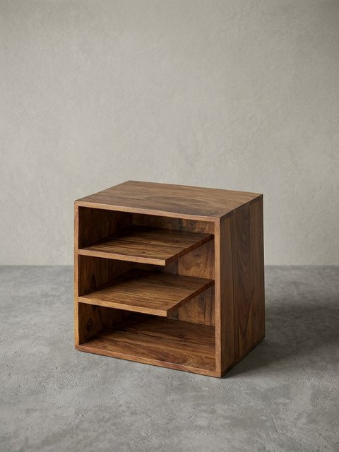 Beistelltisch von KADIMA DESIGN aus Massivholz in Braun mit Ablage, B/T/H: 43 x 43 x 30 cm - Bild 1