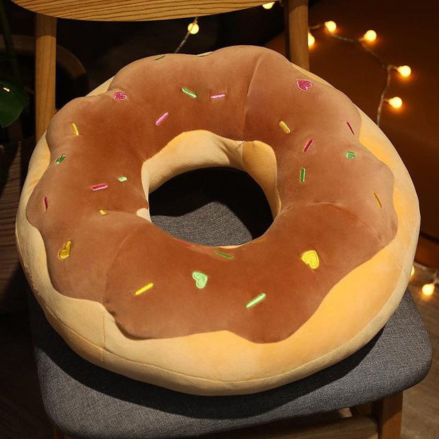 Dekoratives Plüsch-Donut-Kissen in Schokoladen-Optik, braun, Durchmesser: 45 cm - Bild 1