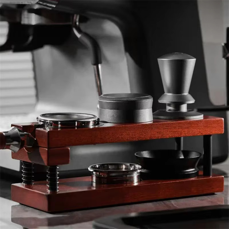 JUSTINLAU Kaffeepulverhalter mit Klopfbox und doppelschichtigem Holzverteiler in Braun für Siebträger 51 mm, 54 mm oder 58 mm inklusive Puck-Screen Aufbewahrungsbasis - Bild 5