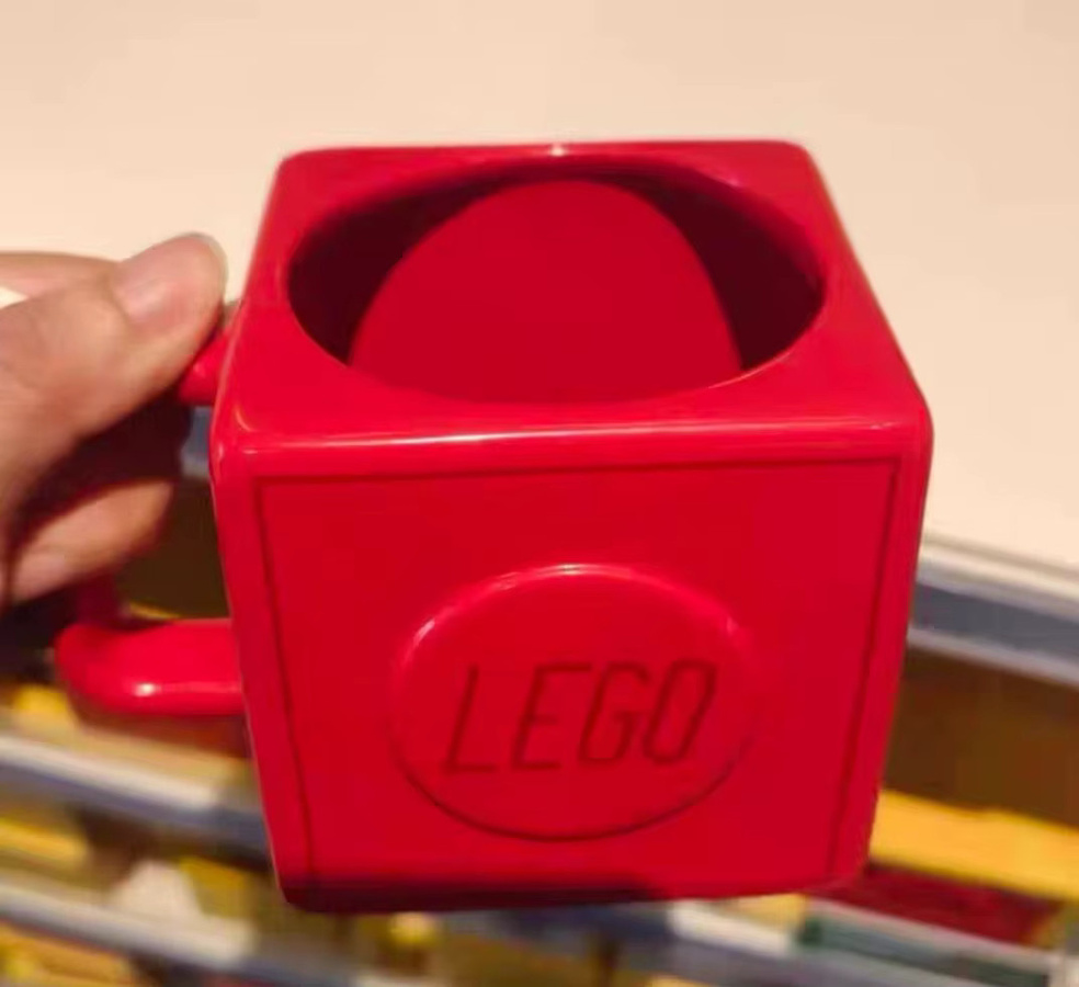LEGO Isolierter Kaffeebecher mit 2x2 Roter Stein Design aus Edelstahl, Rot, 320 ml - Bild 3