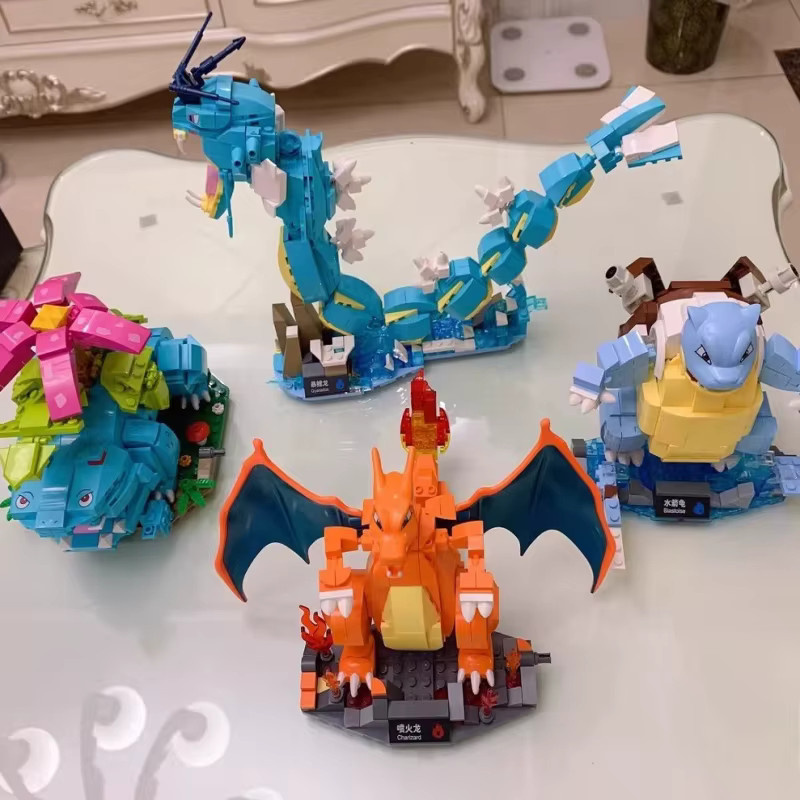 Keeppley Pokémon Mini-Brick Bausteine Set mit Charizard, Mewtwo und Venususaur Figuren in Mehrfarbig - Bild 1