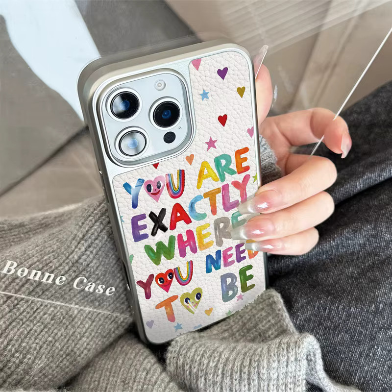 AIR PLUS Sturzsichere Handyhülle mit Leder-Textur und bunten Buchstaben für Apple iPhone 11 bis 16 Pro Max, Mehrfarbig - Bild 3