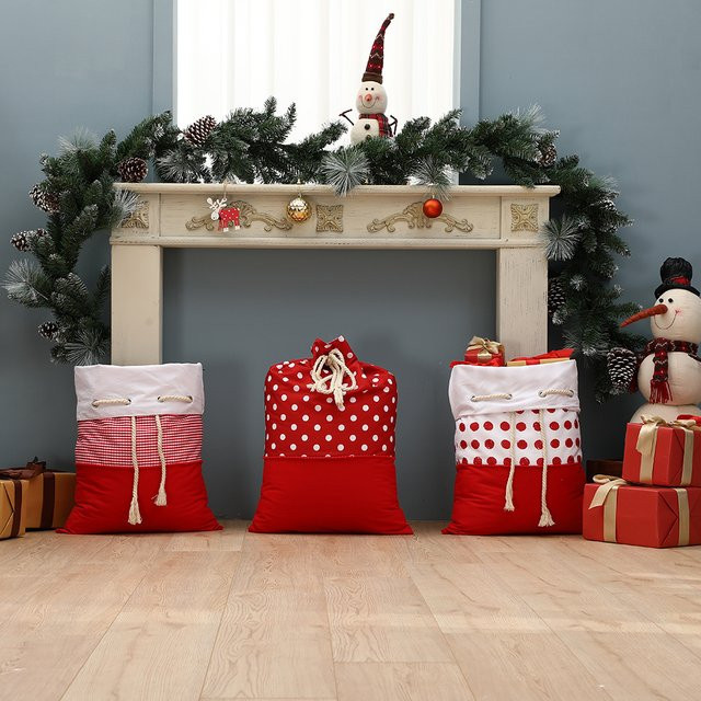 Großer Weihnachtssack von DYSHAYEN in Rot mit Weihnachtsmann-Motiv und gepunktetem Design aus Segeltuch - Bild 1