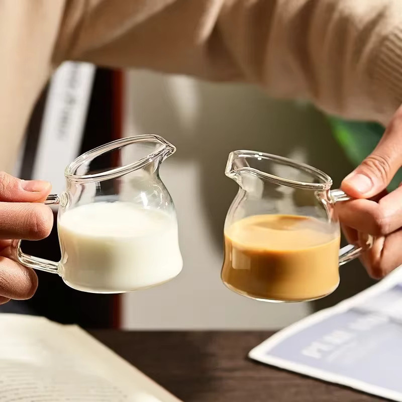 Hitzebeständiger Milchbecher aus transparentem Borosilikatglas für Kaffee, Soße oder Honig - Bild 2