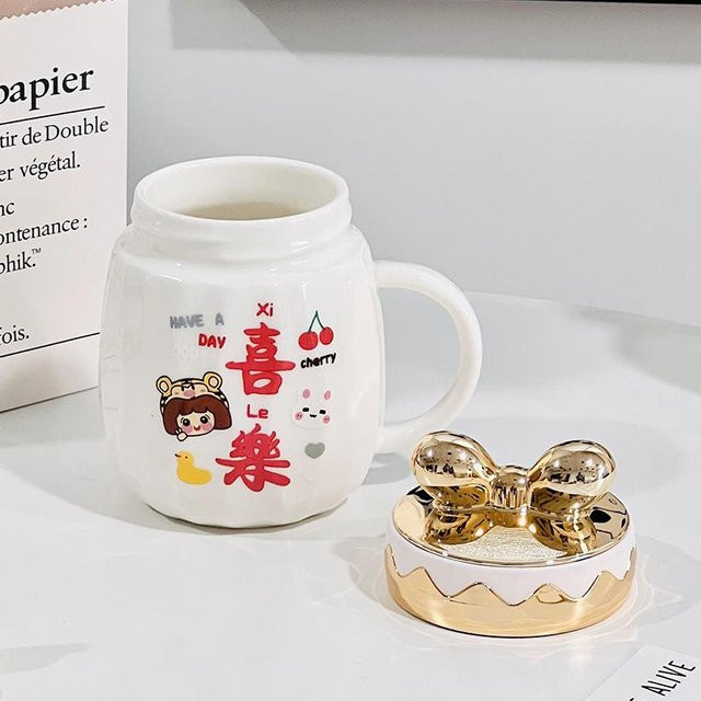 Keramiktasse mit Deckel von Yiran Furniture in Weiß, 480 ml - Bild 1