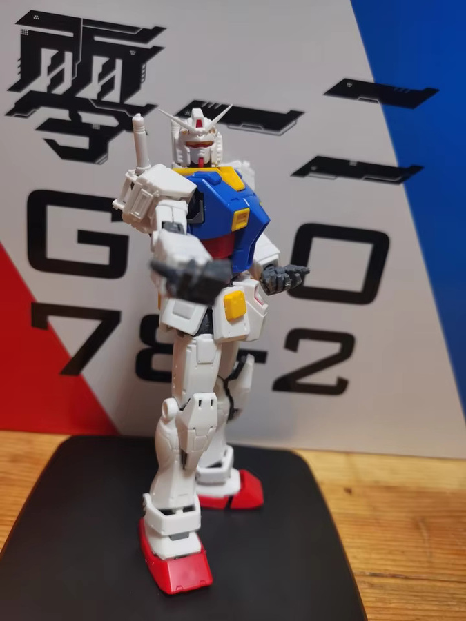 Bandai Gundam Rx-78-2 Montagemodellbausatz, Actionfiguren - Bild 5