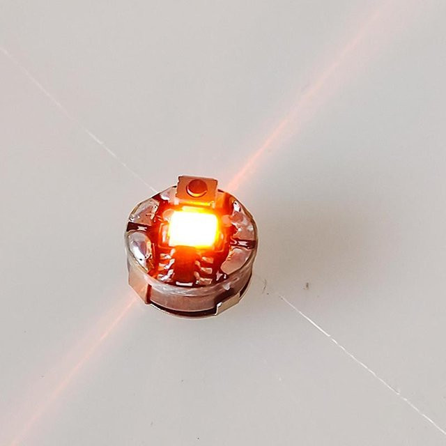 Pijogtwm Drahtlose Miniatur-LED-Lampe in Orange für DIY-Modellbau und Hausdeko mit Batterien - Bild 1