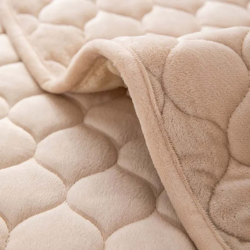 Rutschfester Sofabezug aus Flanell und Plüschsamt in Beige, gestepptes Ecksofa-Schonbezug von Your Warm Home, Breite: 90 cm, Tiefe: 90 cm - Bild 2