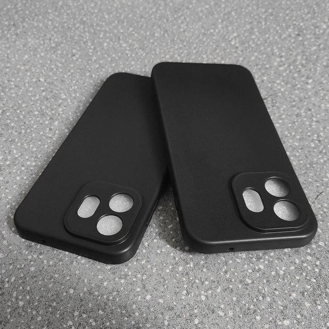 Schutzhülle für OnePlus 15T aus weichem TPU Silikon in Schwarz Matt - Bild 1