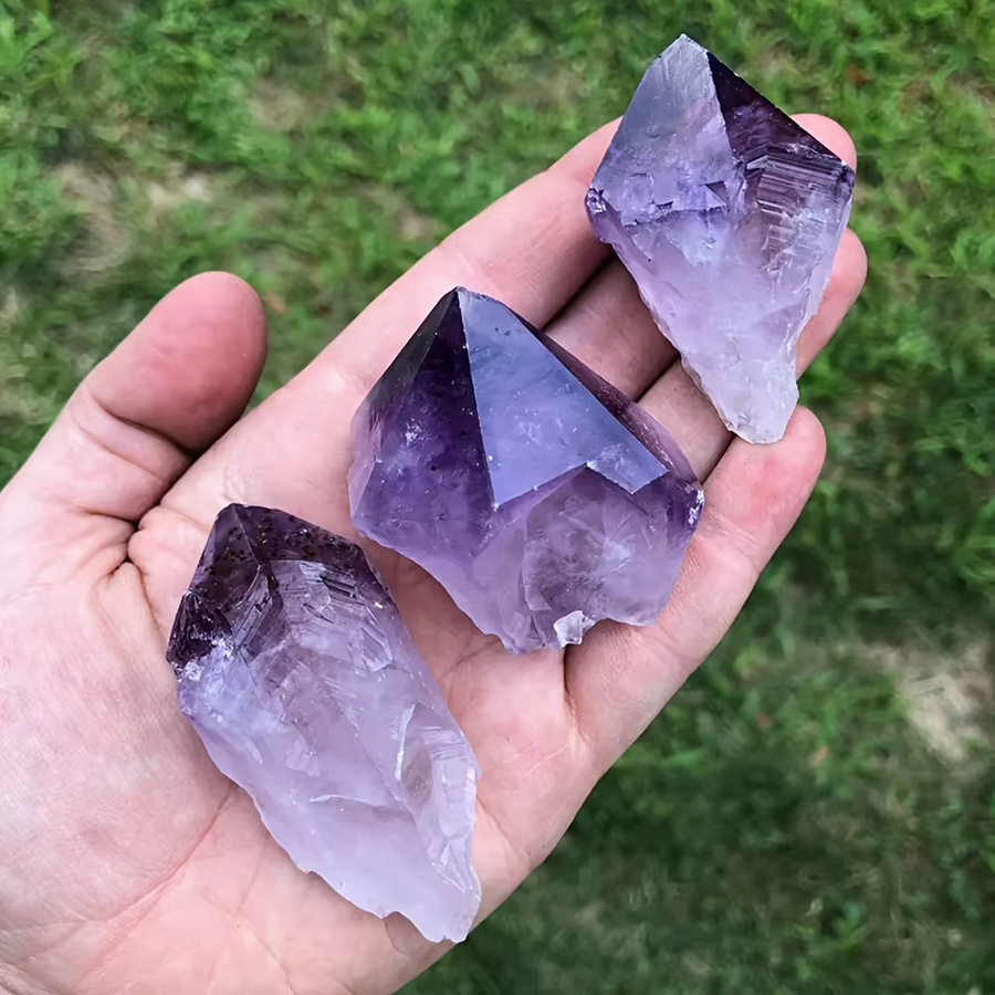 CRYSTALHOLA Rohkristall-Quarz-Cluster in Lila im Boho-Stil zur Tischdekoration - Bild 2