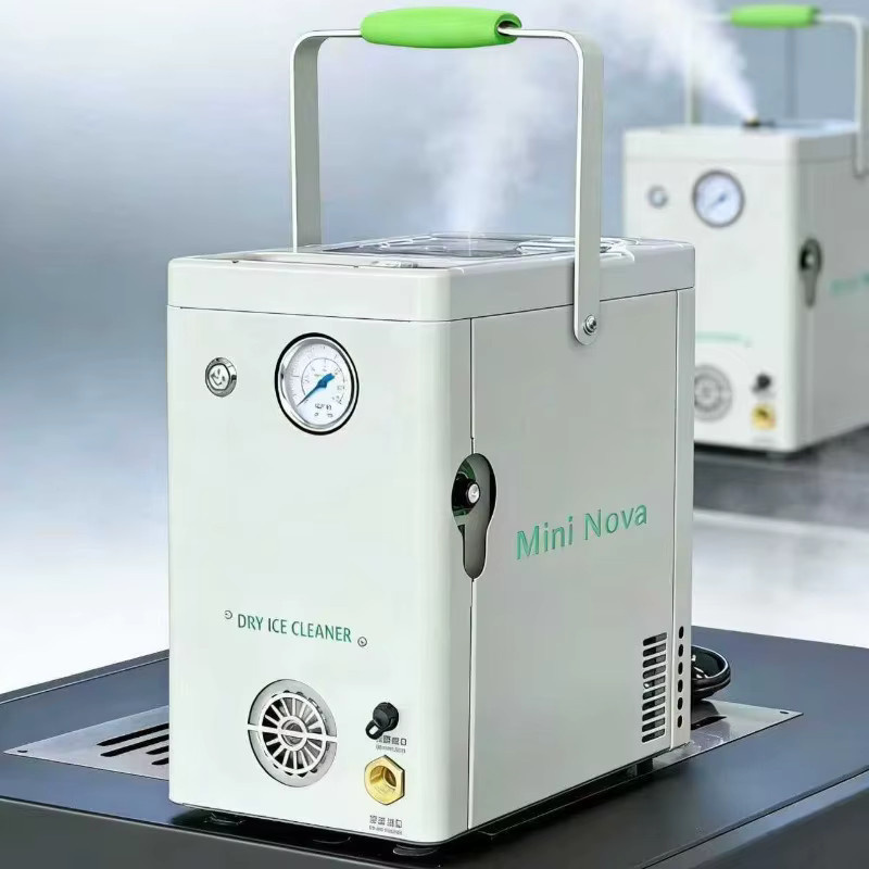 Multifunktionales Mini Trockeneis-Strahlgerät mit 9kg Kapazität zur Reinigung von Automobilmotoren und mechanischen Teilen - Bild 3