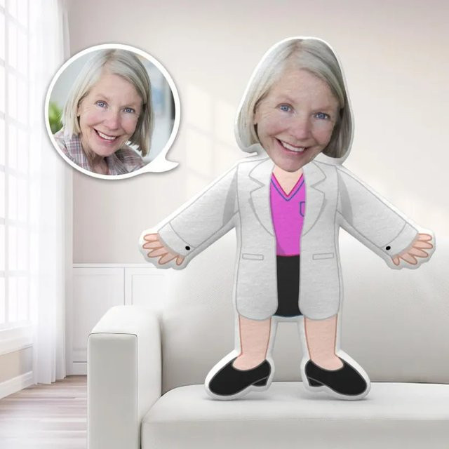 Personalisiertes My Face MiniMe Körperkissen mit Fotodruck im Design Krankenschwester, Mehrfarbig - Bild 1