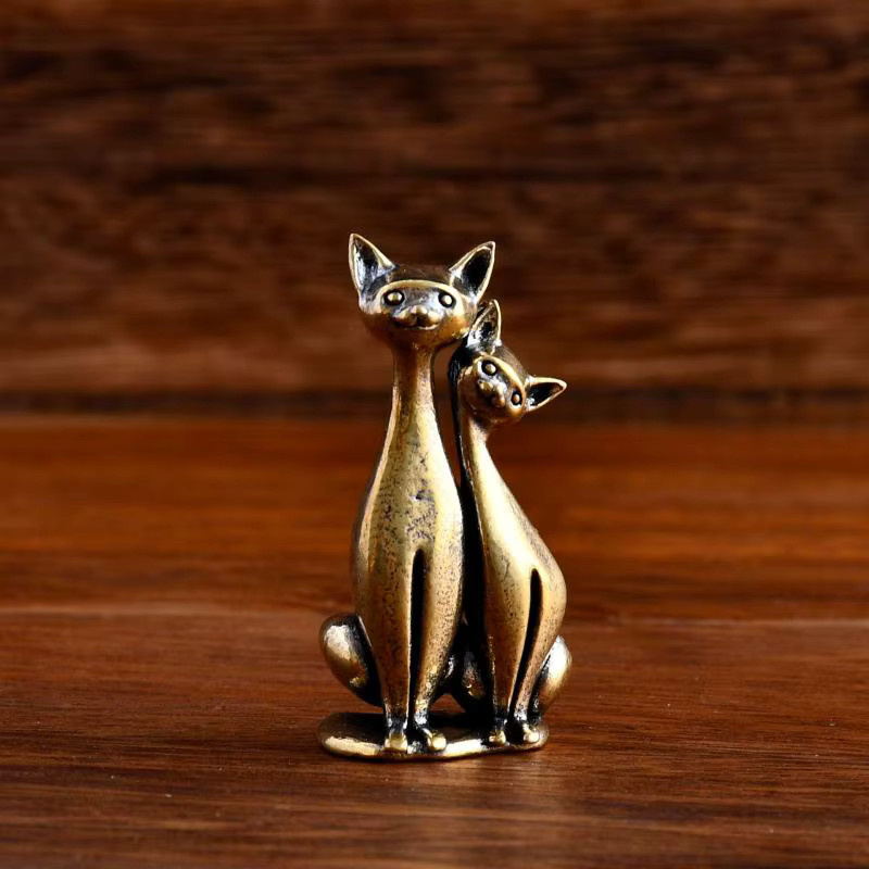 JETTING Katzen-Skulptur aus Messing in Gold, Doppel-Katzen-Ornament als Deko-Figur für Schreibtisch und Wohnzimmer - Bild 3