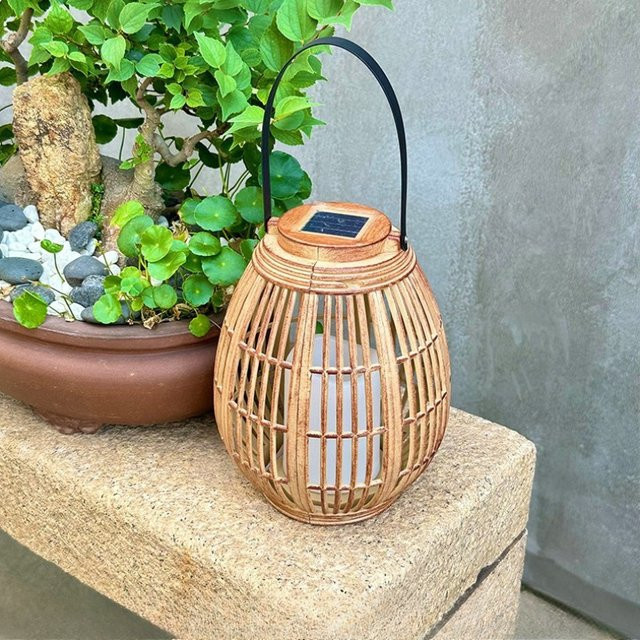 Claeted Solar LED Laterne aus Kunststoff in Braun mit warmweißem Licht, wasserdichte Gartenbeleuchtung für Hof und Villa, B/T/H: 18,0 x 18,0 x 35,0 cm - Bild 1