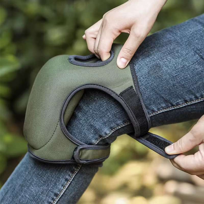Elastische Knieschoner aus Schaumstoff in Grün für Gartenarbeit und Landschaftsbau - Bild 2