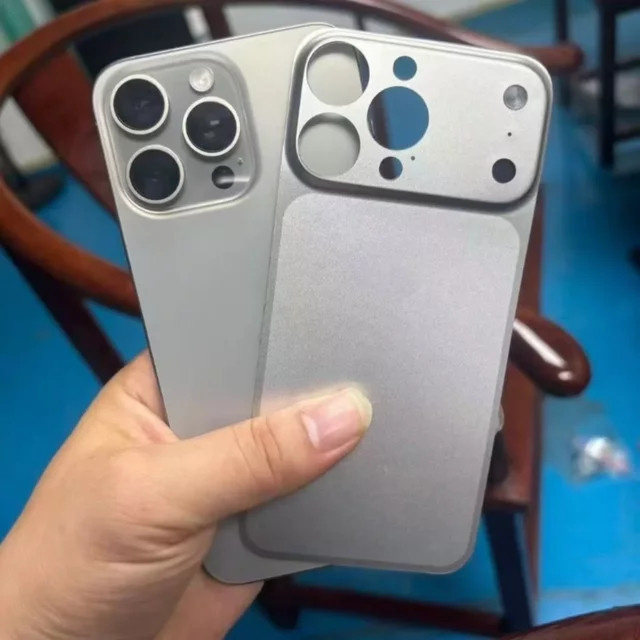 Apple Kamera-Objektiv-Aufkleber und Rückseiten-Schutzfolie für iPhone 13, 14, 15, 16 Pro und 17 Pro Max in Blau und Silber - Bild 1