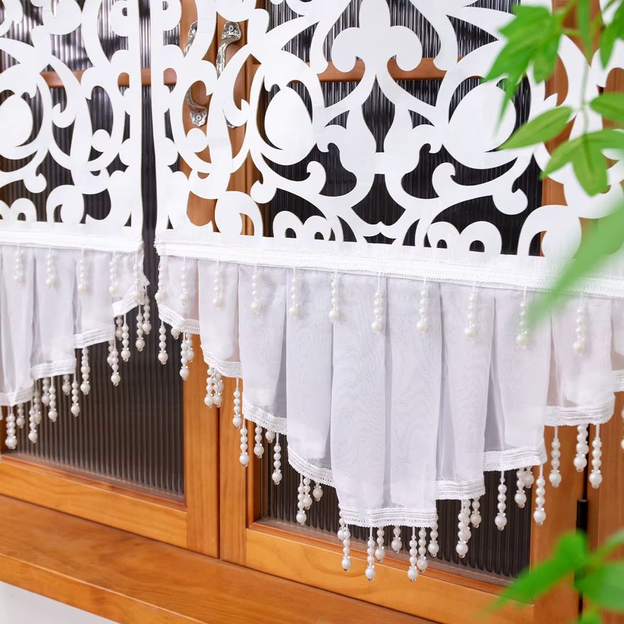 FLYINGCURTAINS Dekorativer Vorhang in Weiß mit Kristallperlen und ausgehöhltem Design, B: 70 cm, H: 140 cm - Bild 2