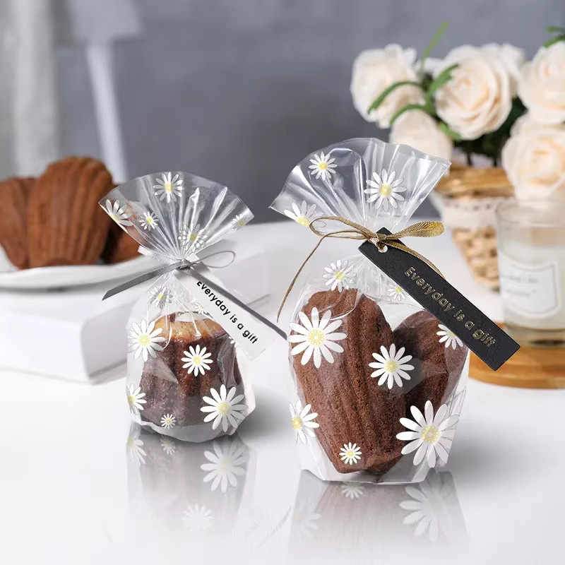 50 Stück transparente Gänseblümchen Geschenktüten aus Kunststoff für Süßigkeiten und Gebäck zur Dekoration von Hochzeiten, Geburtstagen oder Partys - Bild 3