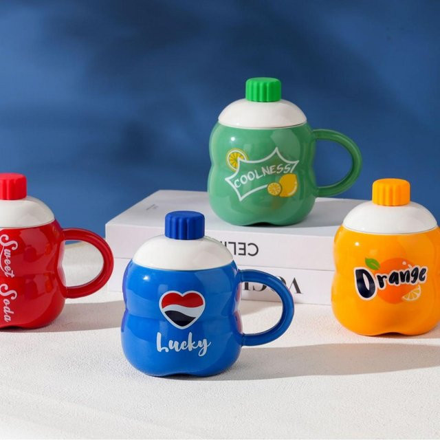 Kreative Keramiktasse mit Deckel und Löffel von Yiran Furniture, weiß, 450 ml - Bild 1