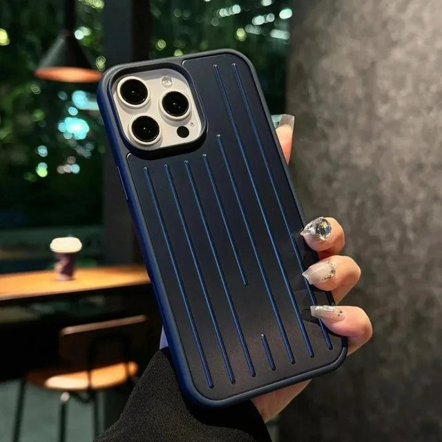 Stilvolle Business Schutzhülle mit 3D-Streifen-Design für Apple iPhone 14 Pro Max, 15, 16 und 17 Pro Max, stoßfester Bumper in Blau - Bild 1