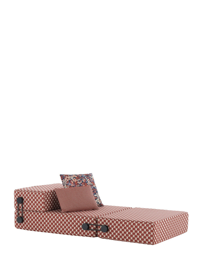 Kartell Trix Outdoor Daybed mit rotem geometrischem Stoffbezug - Bild 2