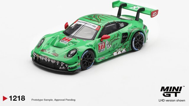 MINIGT Porsche 911 GT3 R (992) # 77 AO Racing, Modellauto, 1:64, Metall, ab 14 Jahren - Bild 1