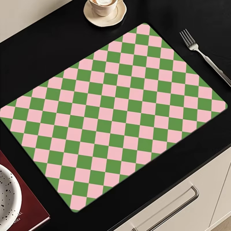 VIKAMA Küchenablaufmatte mit Schachbrettmuster in Multicolour, saugfähige und rutschfeste Geschirrtrockenmatte für die Arbeitsplatte oder als Kaffeemaschinenmatte - Bild 4