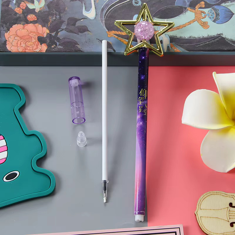 8-teiliges Set Gelschreiber mit niedlichen Cartoon-Motiven wie Kristall, Stern und Bär in Mehrfarbig und Lila für Schule und Büro - Bild 2