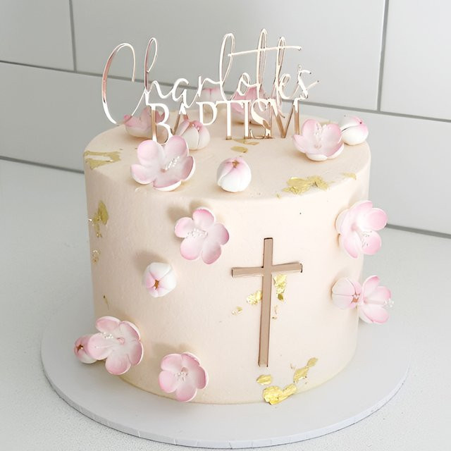 Personalisierter Taufenaufsatz mit individuellem Namen und Kreuz in Gold - Bild 1