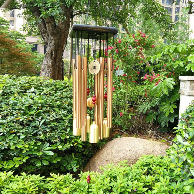 Großes Windspiel mit Glocken in Gold für Garten und Outdoor Dekoration, Höhe: 63 cm - Bild 1